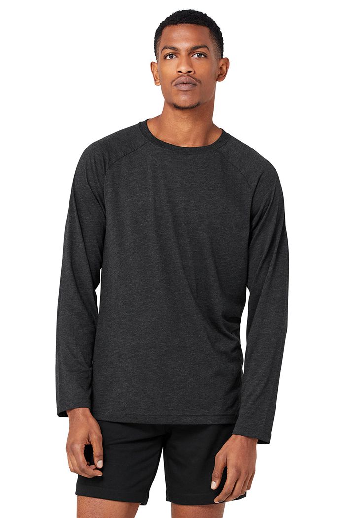 Black Alo Yoga Triumph Tee Men's Long Sleeve | 67913ZUGJ