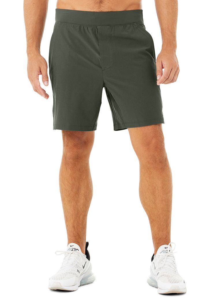 Dark Green Alo Yoga 7'' Repetition Men's Short | 85214YNBD