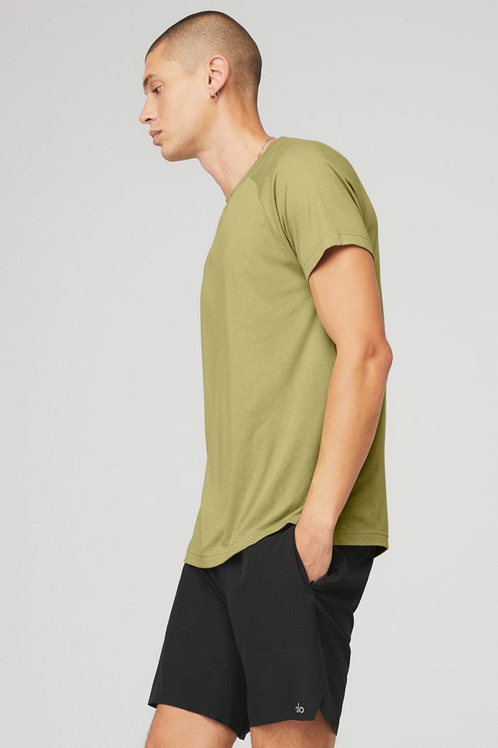 Green Alo Yoga The Triumph Crew Neck Tee Men's Short Sleeve | 41820DRXM