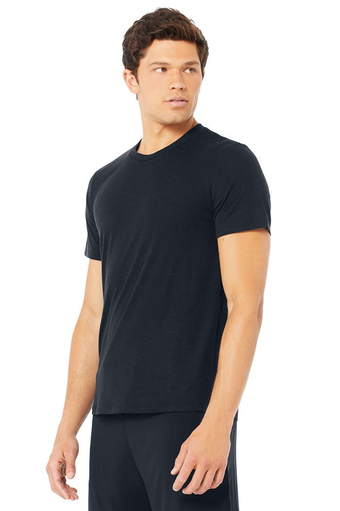 Navy Alo Yoga Airwave Tee Men's Short Sleeve | 93012NLBG