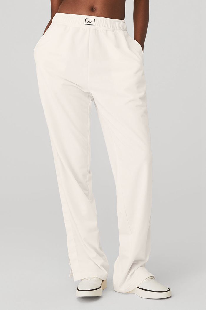 White Alo Yoga Prizewinner Women's Pants | 74805QWGY