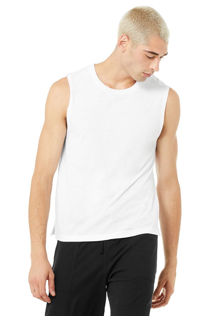 White Alo Yoga The Triumph Muscle Men's Tank Tops | 36125ZMBI