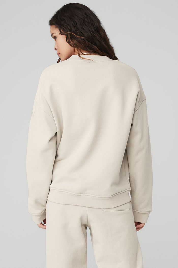 Beige Alo Yoga Renown Crew Neck Women's Pullover | 84610KOGS