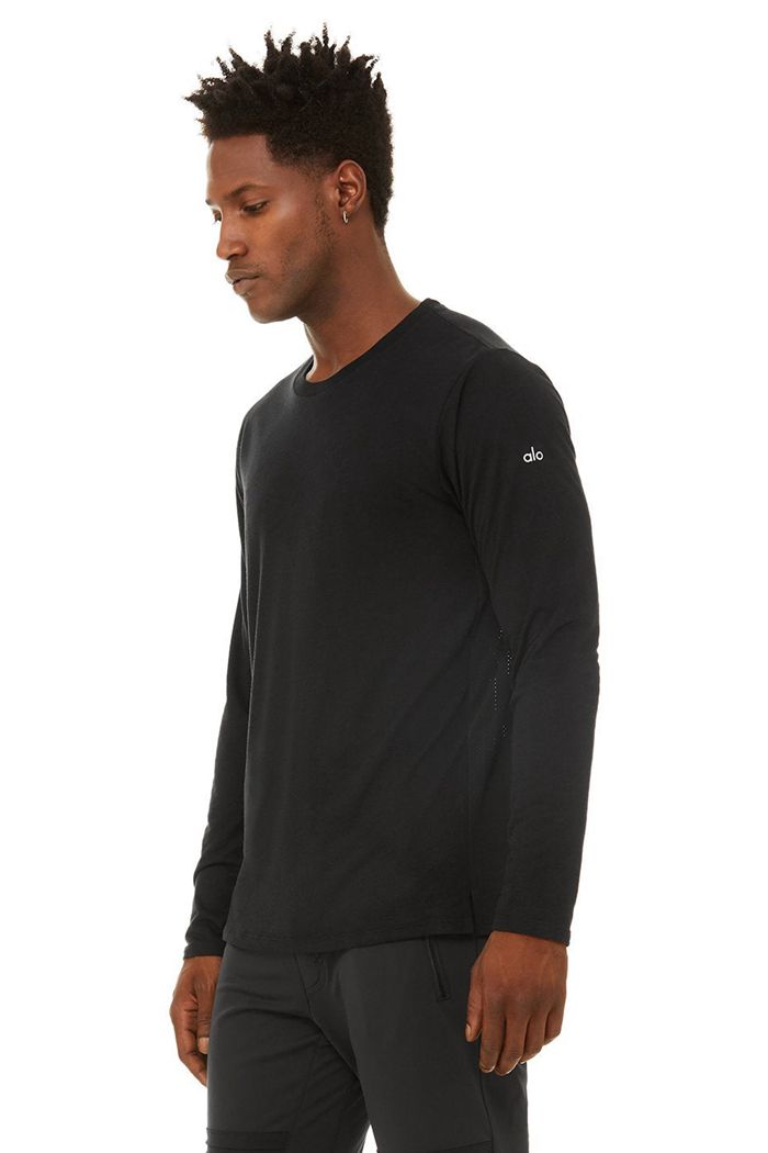 Black Alo Yoga Airwave Men's Long Sleeve | 20751MTEG