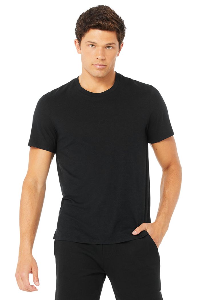 Black Alo Yoga Airwave Tee Men\'s Short Sleeve | 06174BMQC