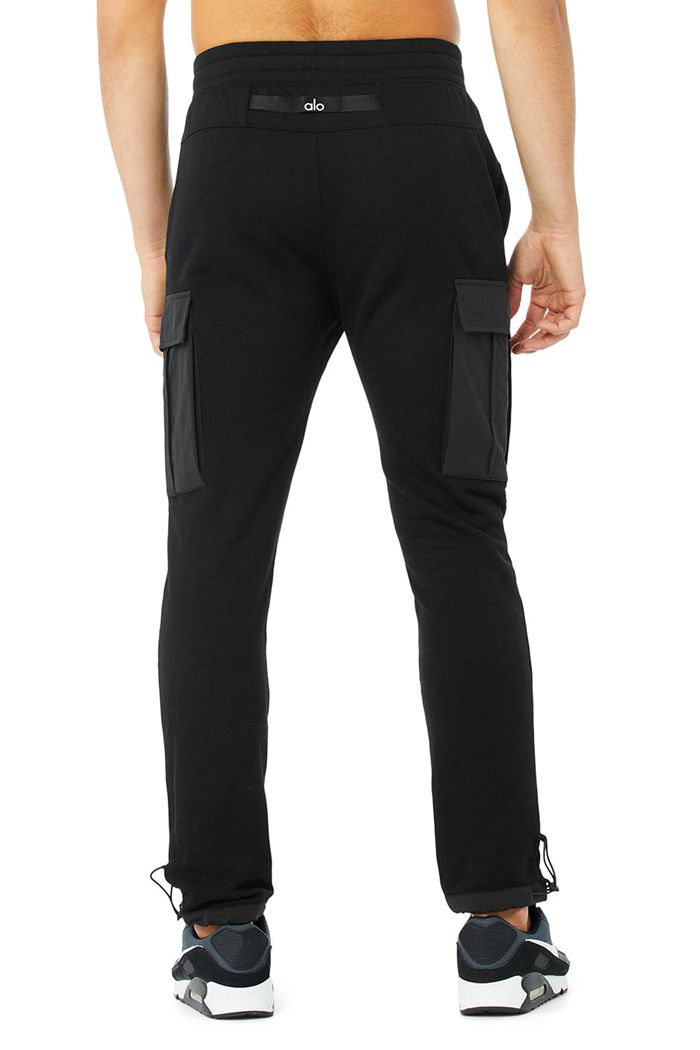 Black Alo Yoga Cargo Traverse Sweat Men's Pants | 51368TXQV