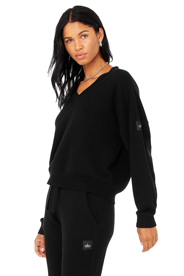 Black Alo Yoga Cashmere Jet Set V-Neck Women's Pullover | 09625QYJH