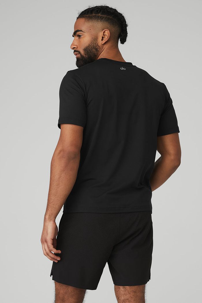 Black Alo Yoga Conquer Reform Crewneck Men's Short Sleeve | 52049UWHZ