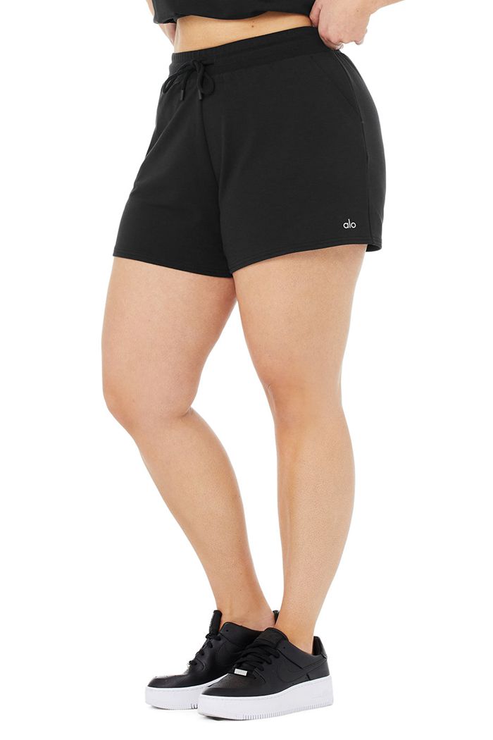 Black Alo Yoga Dreamy Women's Short | 80521HWGB