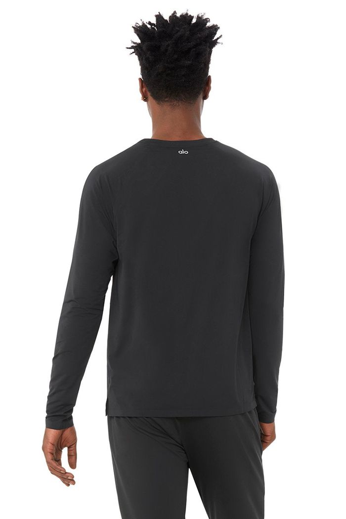 Black Alo Yoga Idol Performance Tee Men's Long Sleeve | 85136HNPG