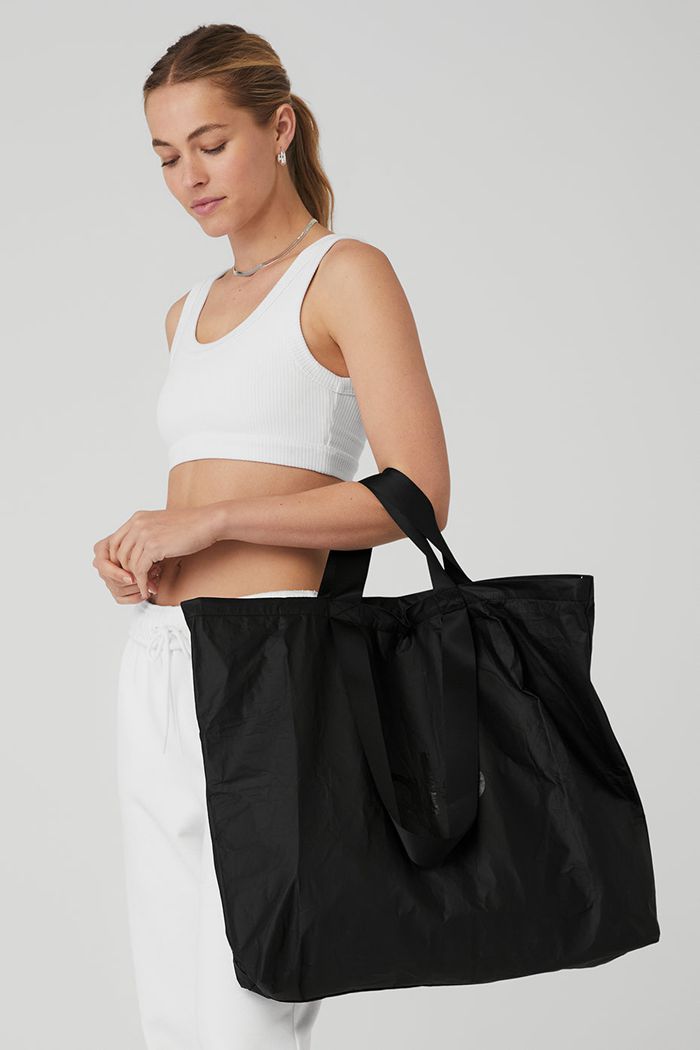 Black Alo Yoga Keep It Dry Packable Tote Women's Bags | 32987UJXV