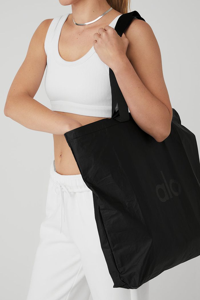 Black Alo Yoga Keep It Dry Packable Tote Women's Bags | 32987UJXV