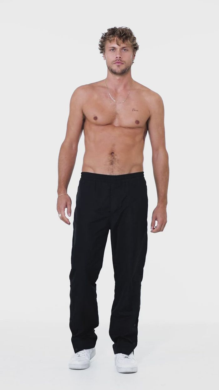 Black Alo Yoga Legend Snap Men's Pants | 37294YDPM