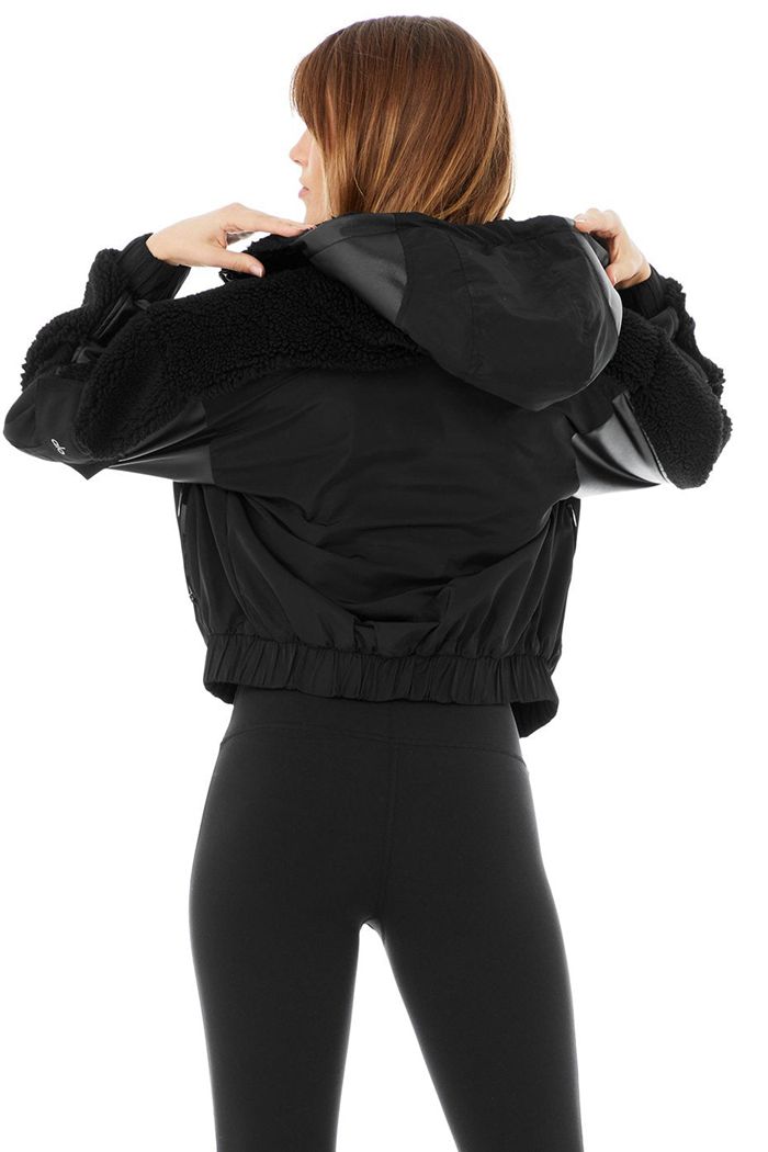 Black Alo Yoga Sherpa Utility Gear Women's Jackets | 60379YKFH