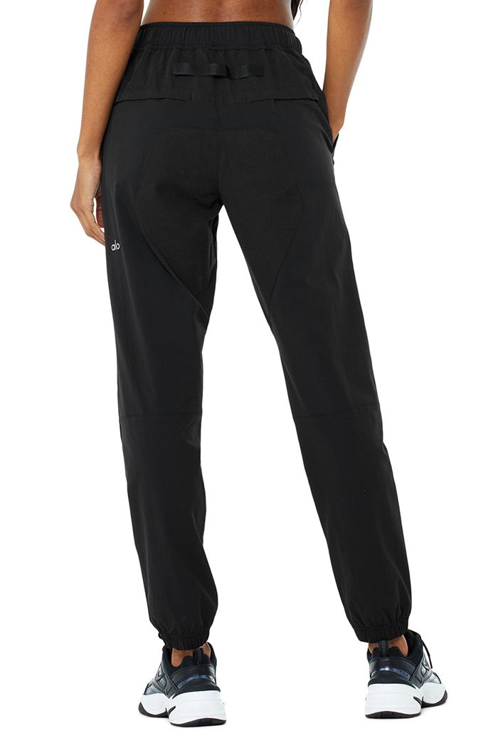 Black Alo Yoga Talus Tech Women's Pants | 24805BMOY