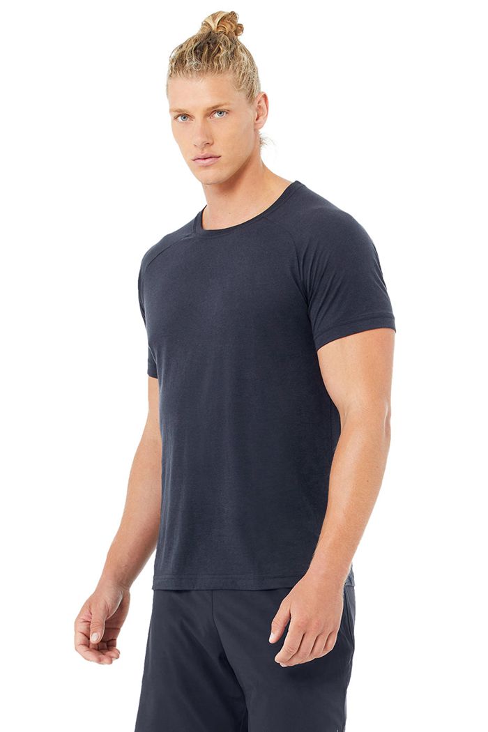 Black Alo Yoga The Triumph Crew Neck Tee Men's Short Sleeve | 41790ORHQ