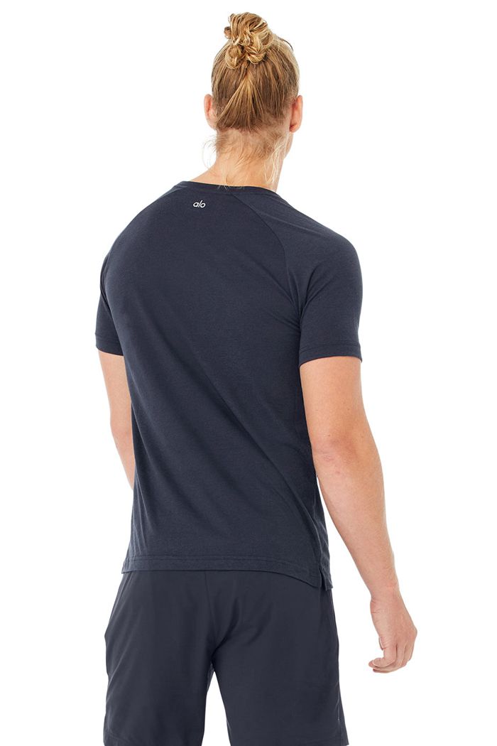 Black Alo Yoga The Triumph Crew Neck Tee Men's Short Sleeve | 41790ORHQ