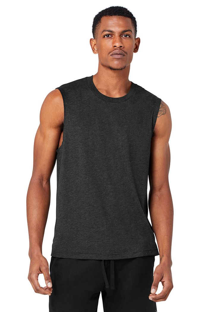 Black Alo Yoga The Triumph Muscle Men\'s Tank Tops | 37452AFEY