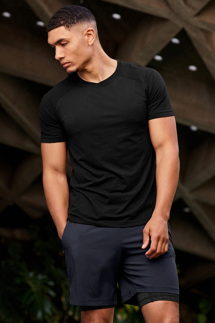 Black Alo Yoga Triumph Crew Neck Tee Men's Short Sleeve | 14093QXCS