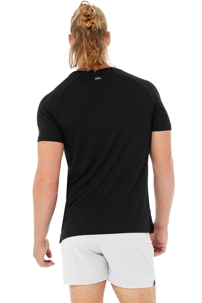 Black Alo Yoga Triumph Crew Neck Tee Men's Short Sleeve | 45931DIPN