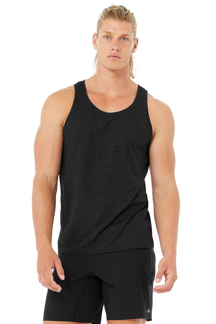 Black Alo Yoga Triumph Men\'s Vest | 92564HTIF