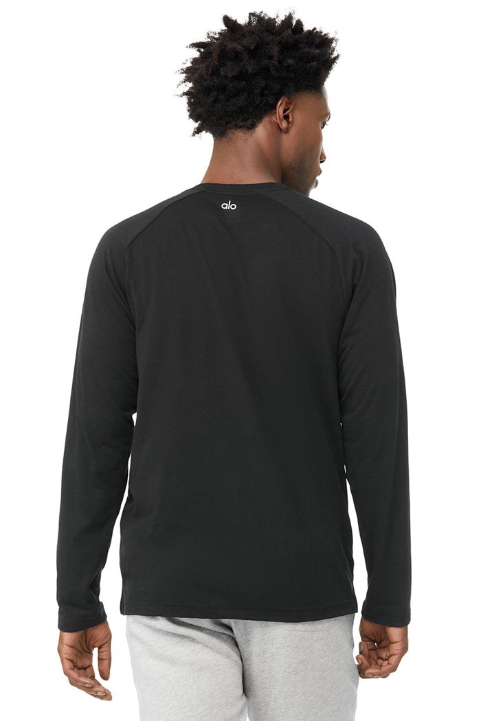 Black Alo Yoga Triumph Tee Men's Long Sleeve | 68910HCPM