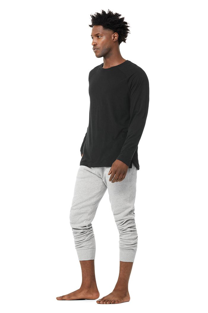 Black Alo Yoga Triumph Tee Men's Long Sleeve | 68910HCPM