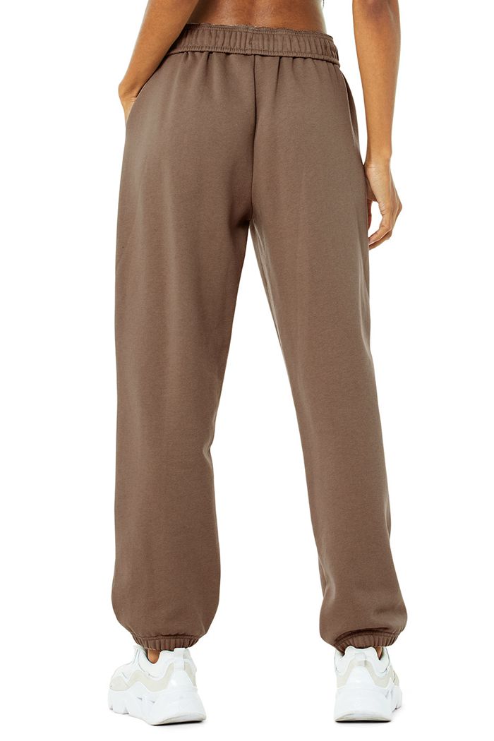 Brown Alo Yoga Accolade Sweat Women's Pants | 15308MAKH