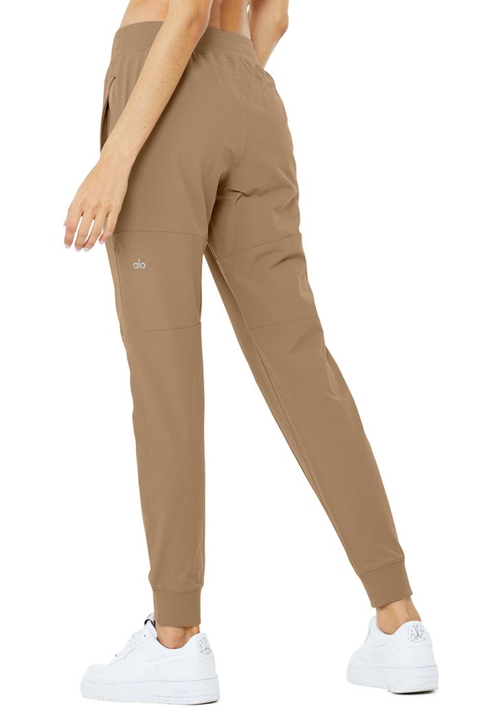 Brown Alo Yoga Co-Op Women's Pants | 98054FBMU