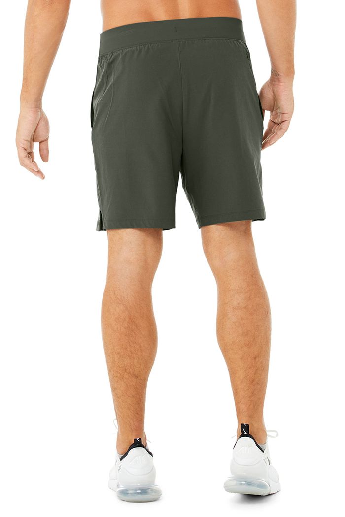 Dark Green Alo Yoga 7'' Repetition Men's Short | 85214YNBD