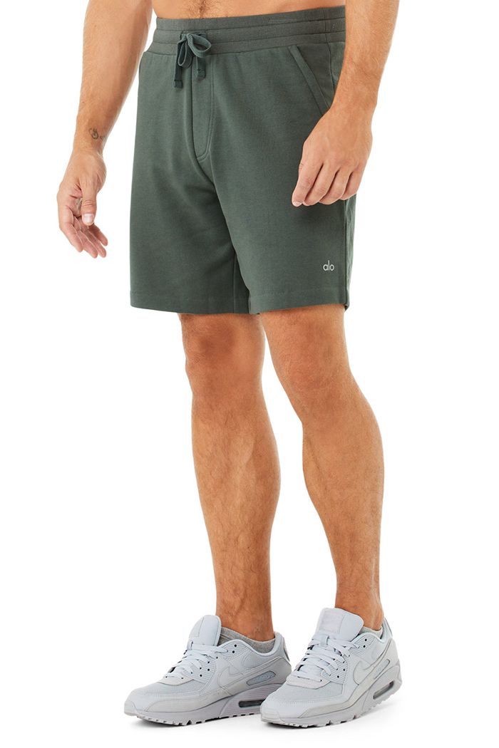 Dark Green Alo Yoga Chill Men\'s Short | 30927GVNA