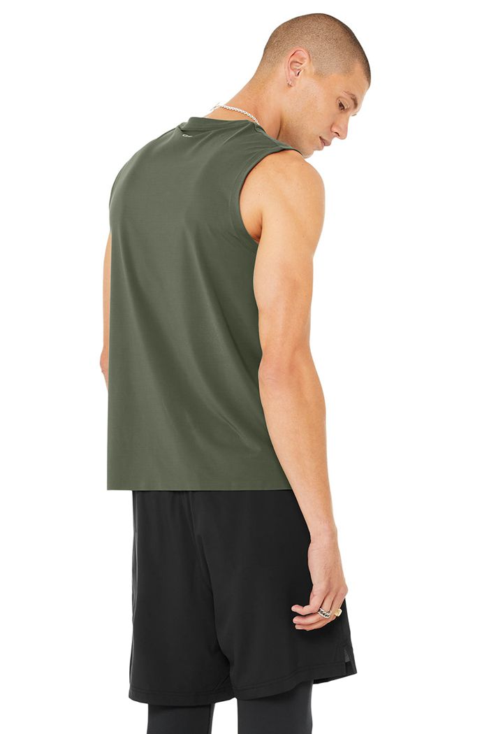 Dark Green Alo Yoga Idol Performance Men's Tank Tops | 79418IKJS