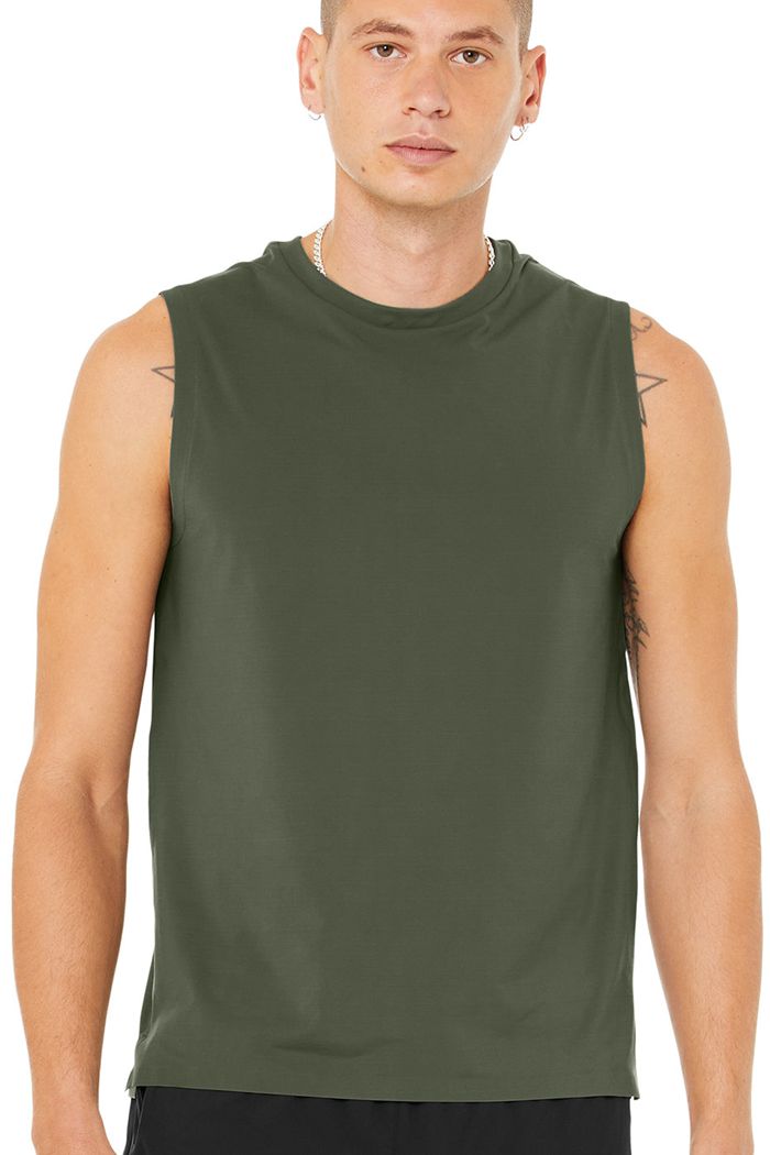 Dark Green Alo Yoga Idol Performance Men's Tank Tops | 79418IKJS