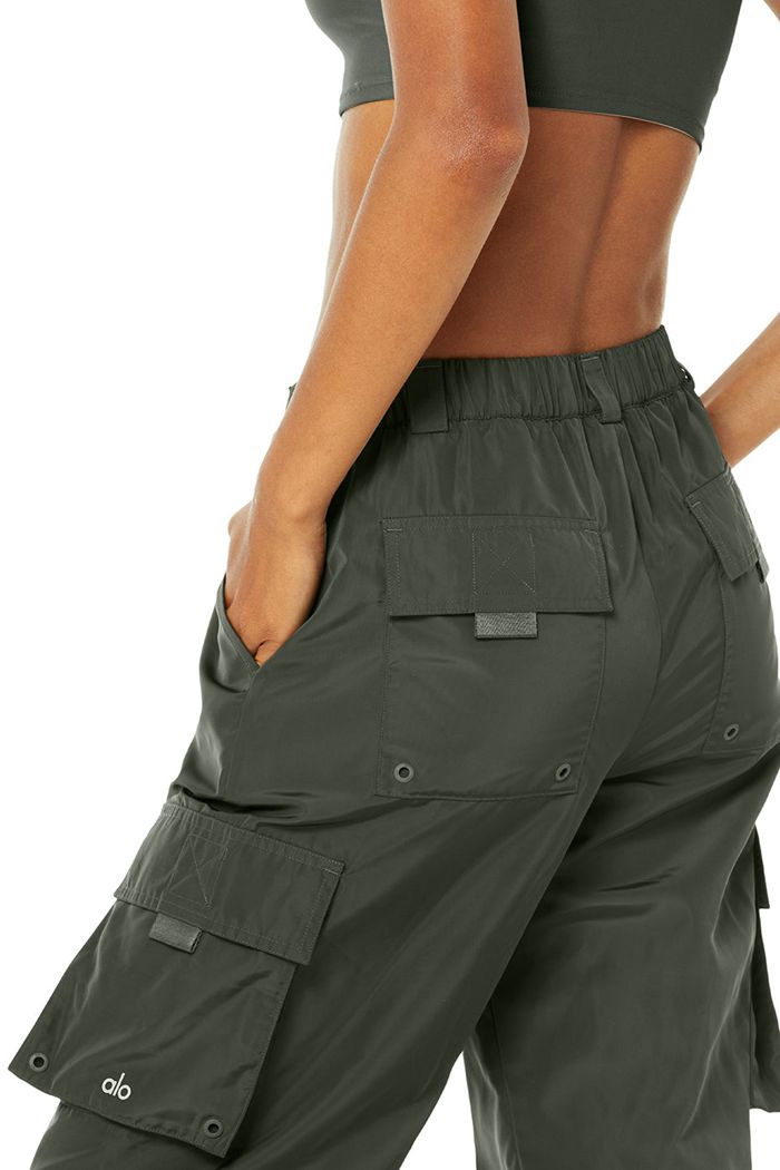 Dark Green Alo Yoga It Girl Women's Pants | 07829VDXJ