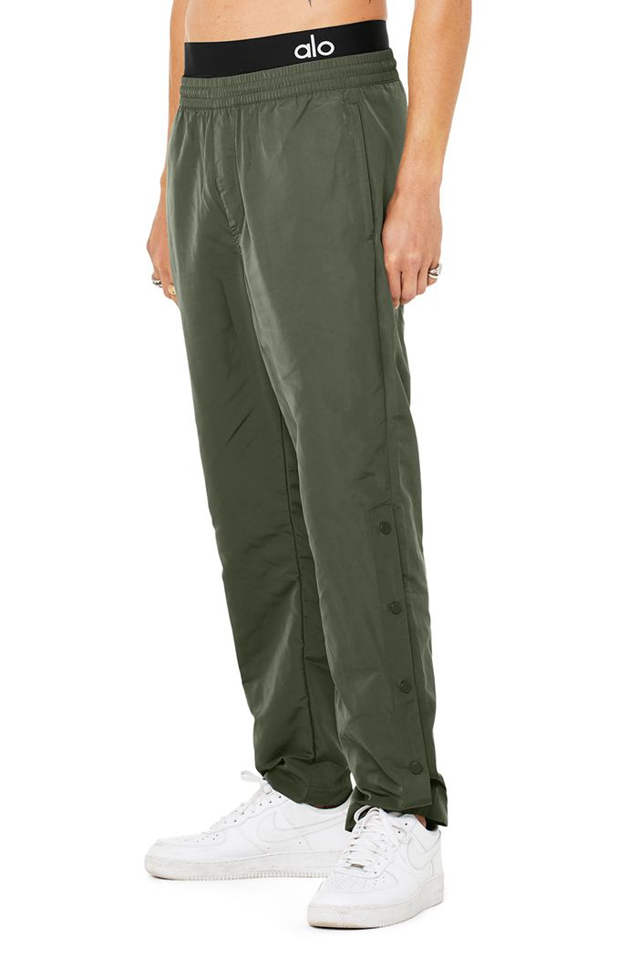 Dark Green Alo Yoga Legend Snap Men's Pants | 72149DSXE