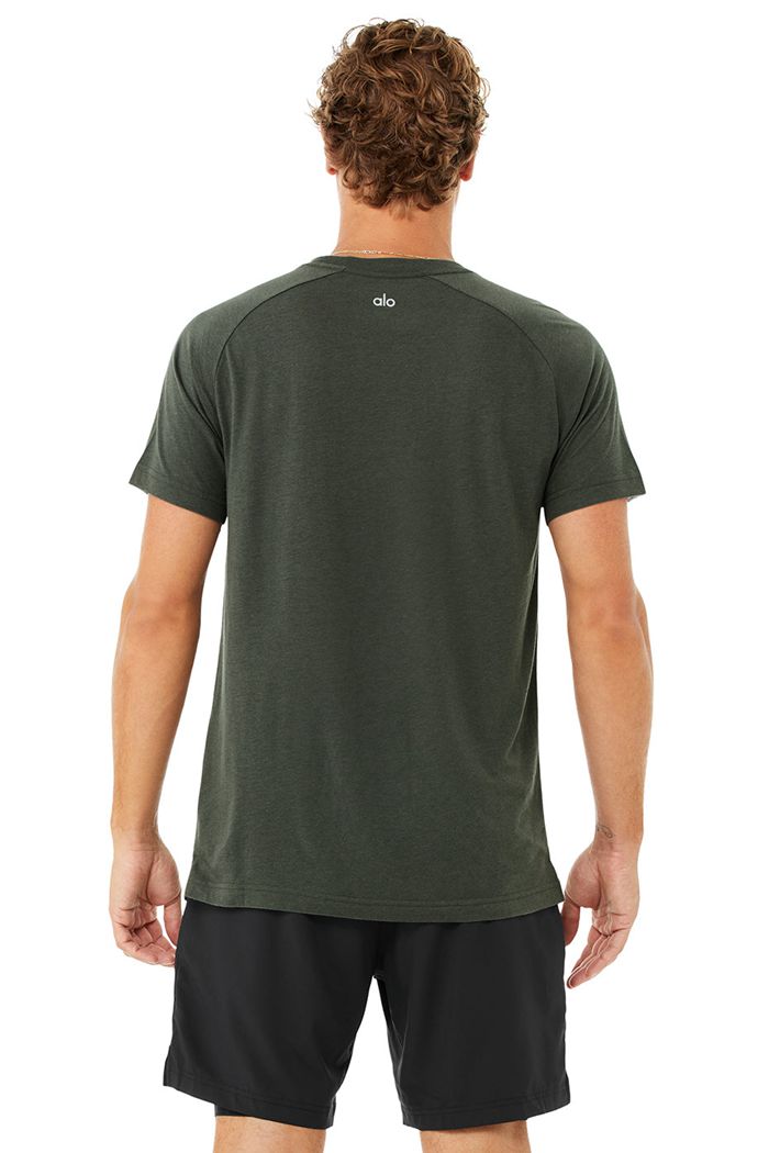 Dark Green Alo Yoga The Triumph Crew Neck Tee Men's Short Sleeve | 67093OAGE