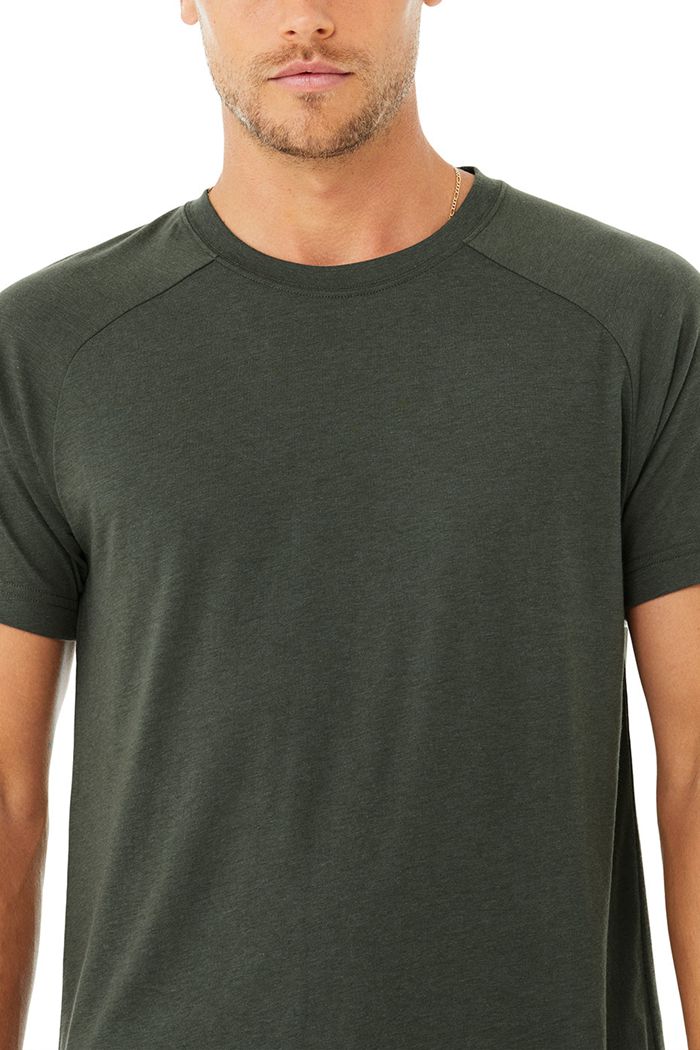 Dark Green Alo Yoga The Triumph Crew Neck Tee Men's Short Sleeve | 67093OAGE