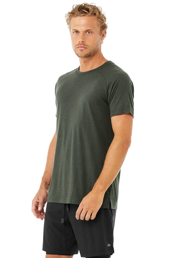 Dark Green Alo Yoga The Triumph Crew Neck Tee Men\'s Short Sleeve | 67093OAGE