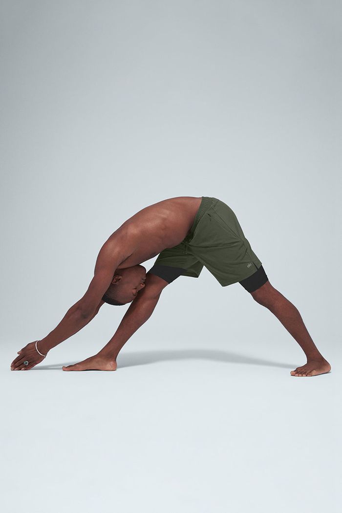 Dark Green Black Alo Yoga 7'' Unity 2 In 1 Men's Short | 75384WDXG