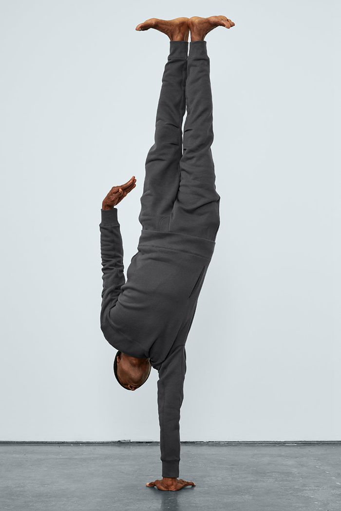 Dark Grey Alo Yoga Baseline Sweat Men's Pants | 76431GVJS