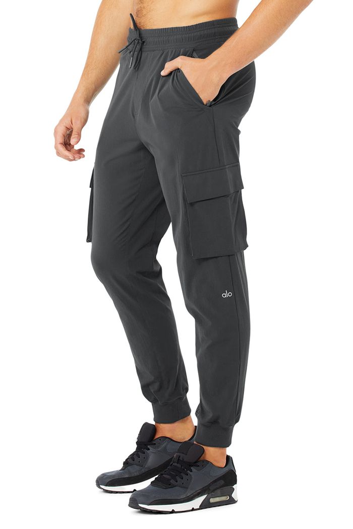 Dark Grey Alo Yoga Cargo Division Field Men\'s Pants | 75203VCUX