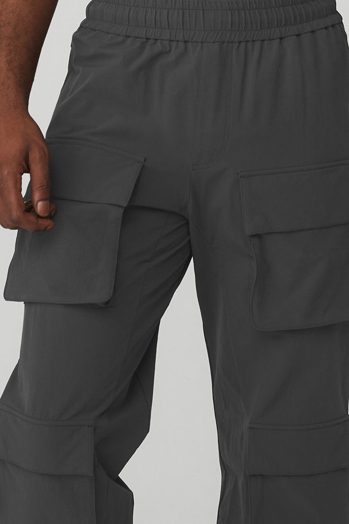 Dark Grey Alo Yoga Cargo Venture Men's Pants | 71648DRKG