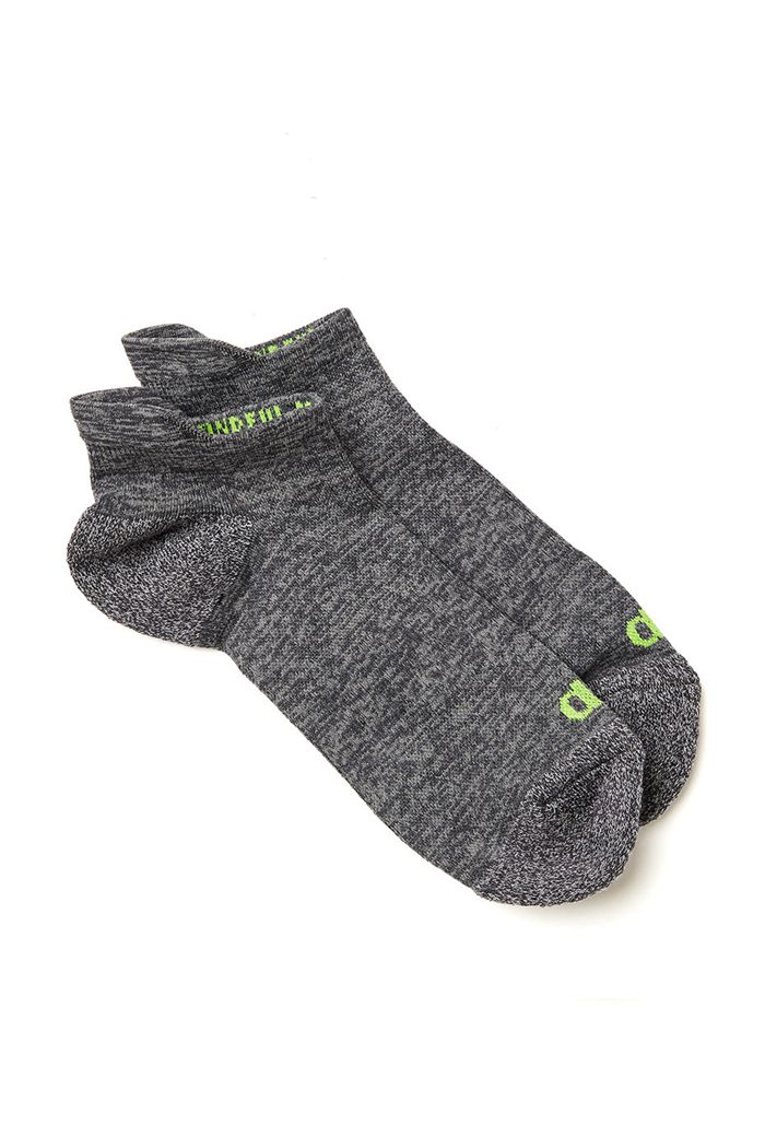 Dark Grey Alo Yoga Performance Tab Men\'s Socks | 35076BJMQ