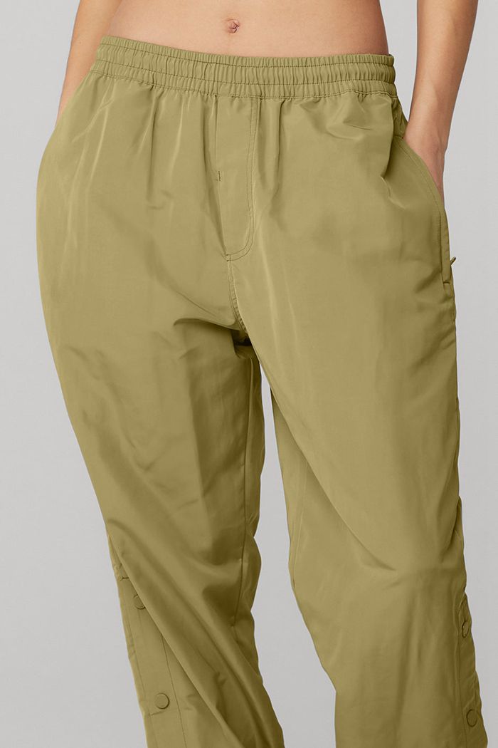 Green Alo Yoga Legend Snap Women's Pants | 08526VHEI