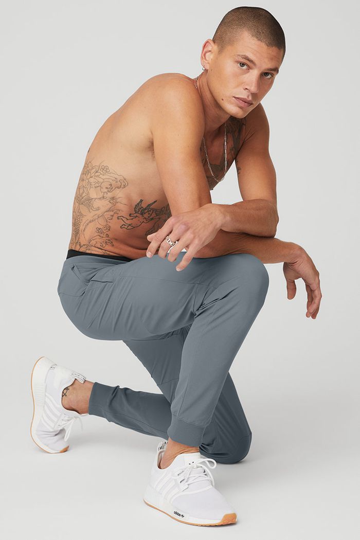 Grey Alo Yoga Co-Op Men's Pants | 78095SVFE