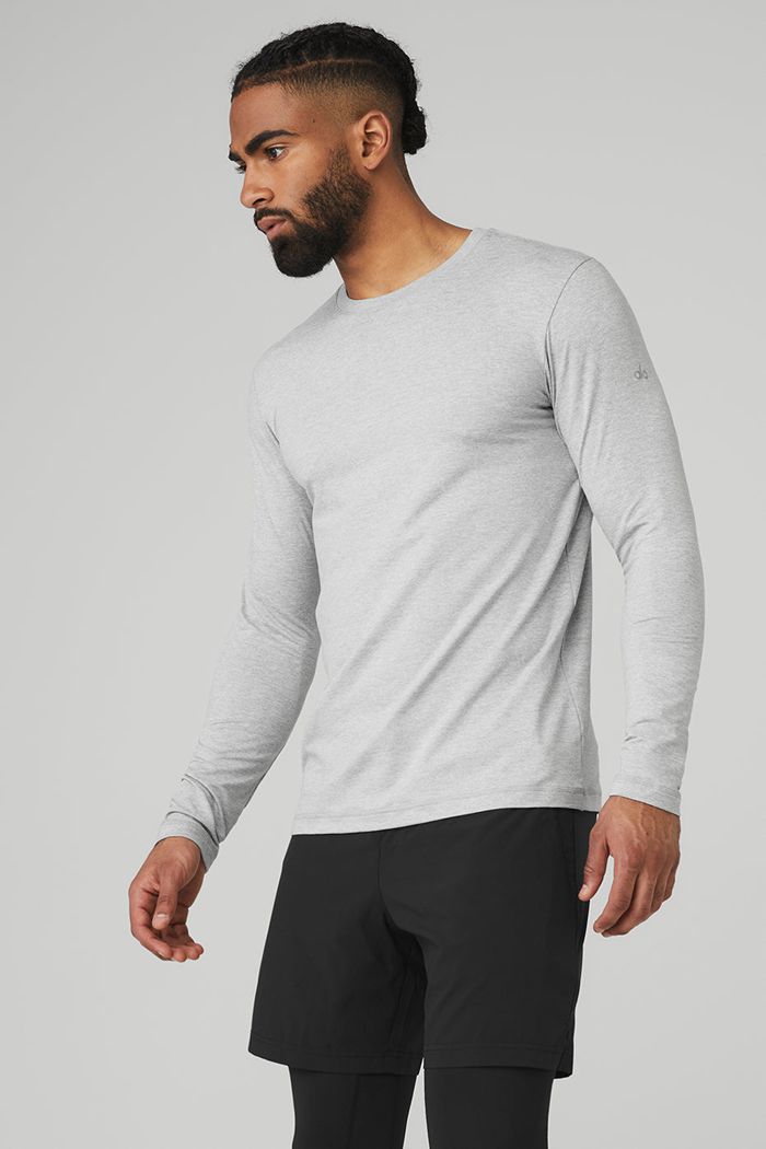 Grey Alo Yoga Conquer Reform Crewneck Men's Long Sleeve | 68403SAQB