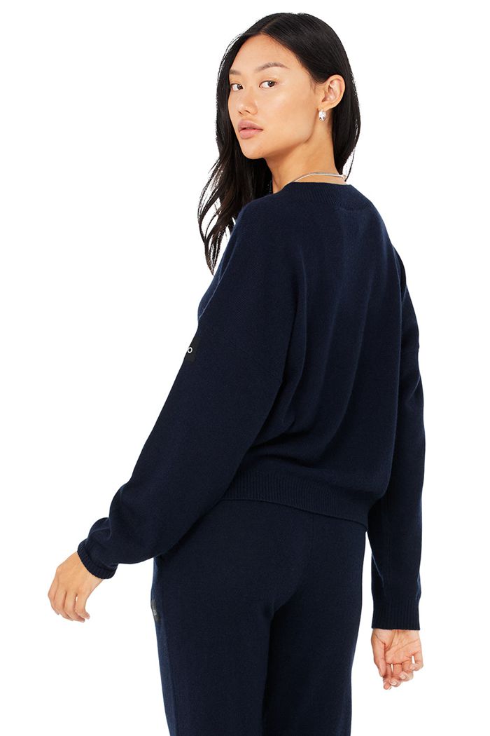 Navy Alo Yoga Cashmere Jet Set V-Neck Women's Pullover | 28069JFSH