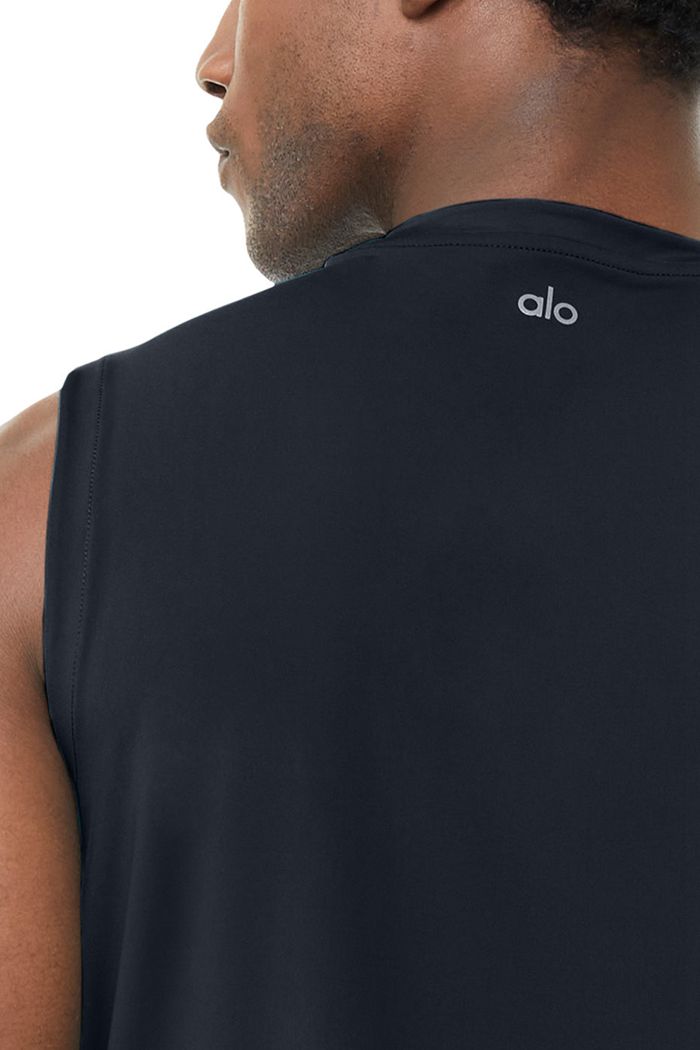 Navy Alo Yoga Idol Performance Men's Tank Tops | 19846KNBE