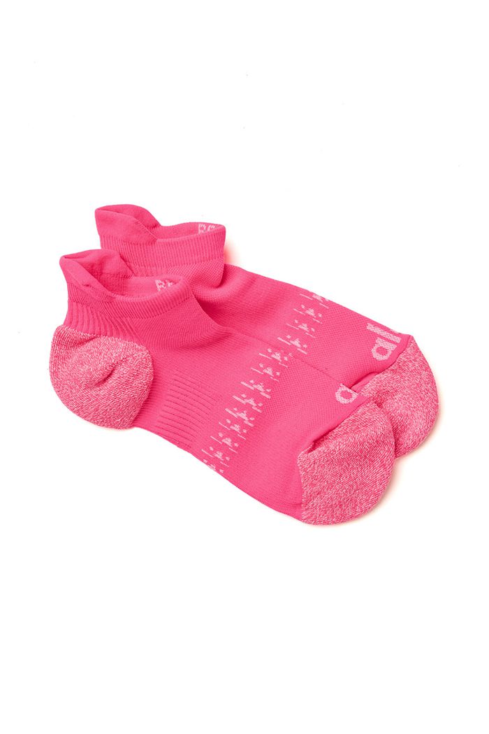 Pink Alo Yoga Performance Tab Women\'s Socks | 25046LWTS