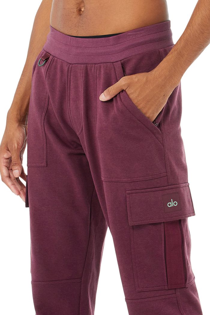 Red Alo Yoga Highline Cargo Sweat Men's Pants | 82539ILOP